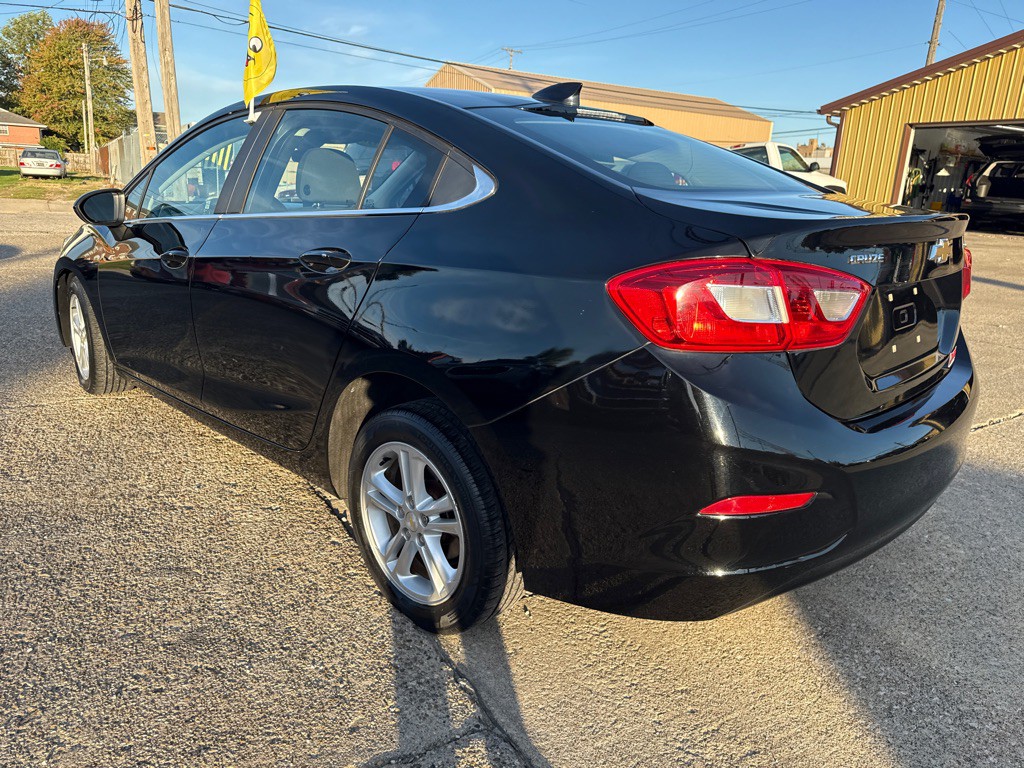 2016 Chevrolet Cruze Image 7