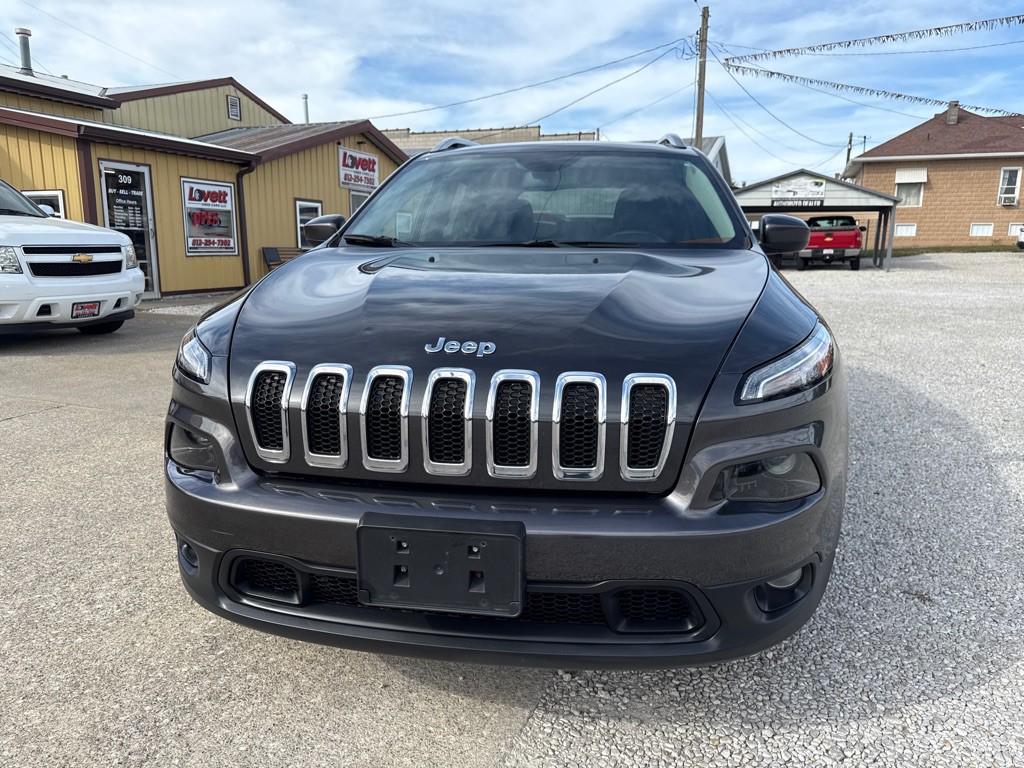 2017 Jeep Cherokee Image 2
