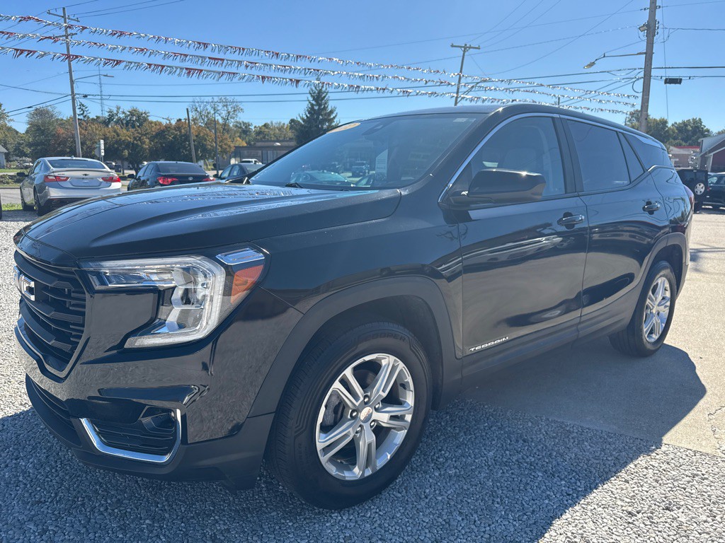 2022 GMC Terrain Image 1