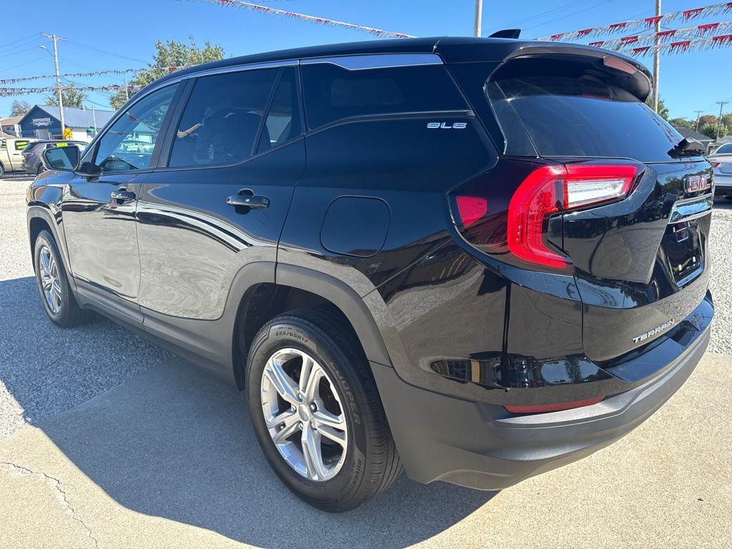 2022 GMC Terrain Image 7