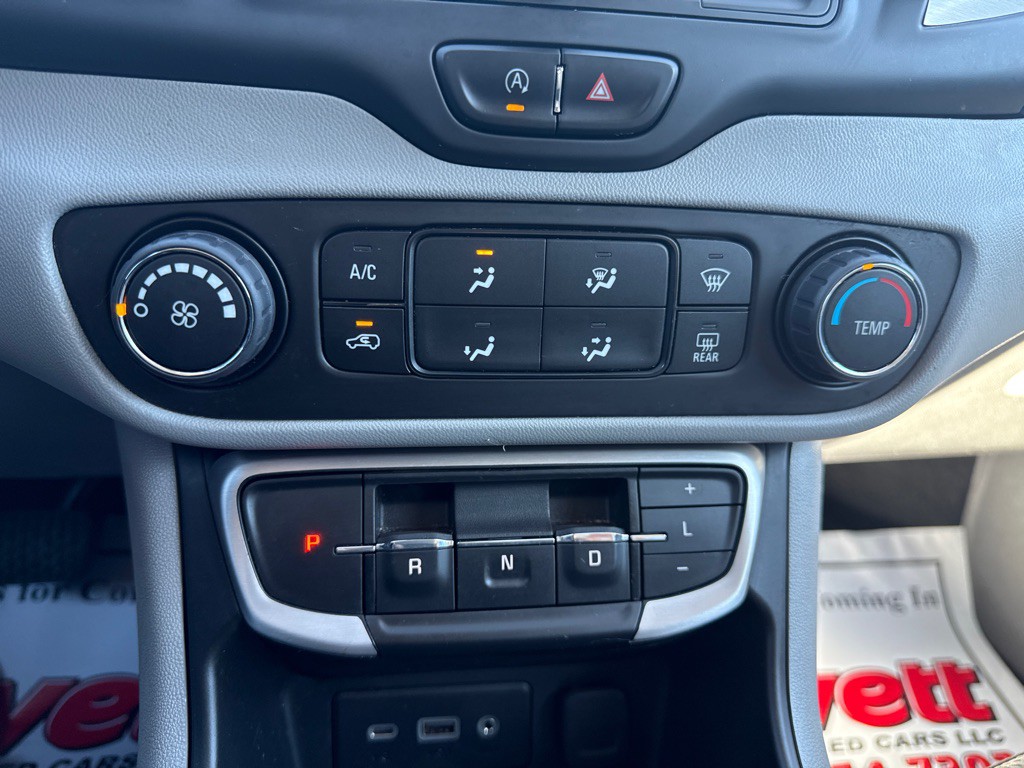 2022 GMC Terrain Image 22
