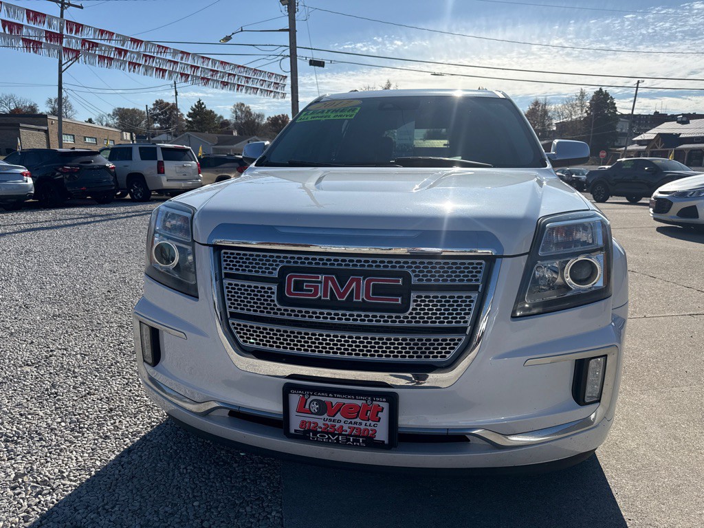 2017 GMC Terrain Image 2