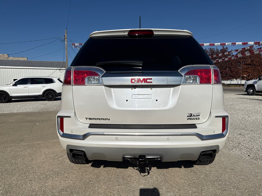 2017 GMC Terrain Image 6