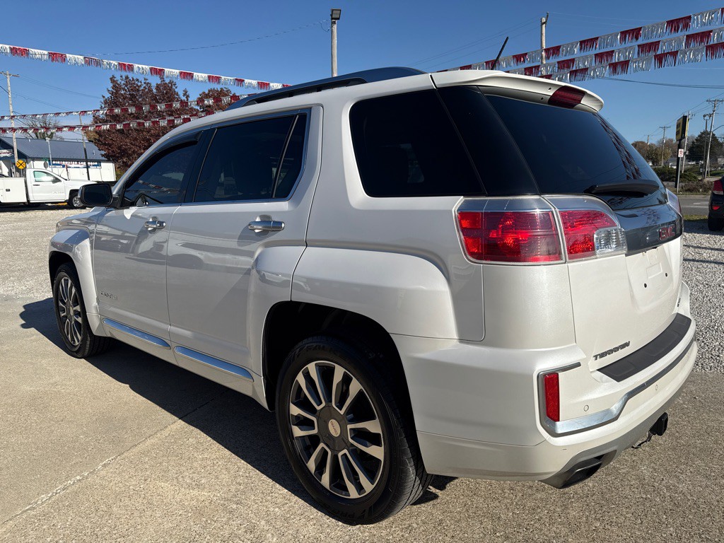 2017 GMC Terrain Image 7