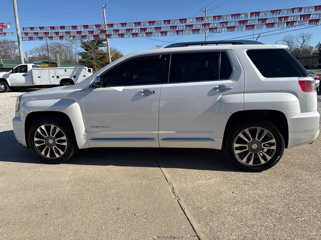 2017 GMC Terrain Image 8