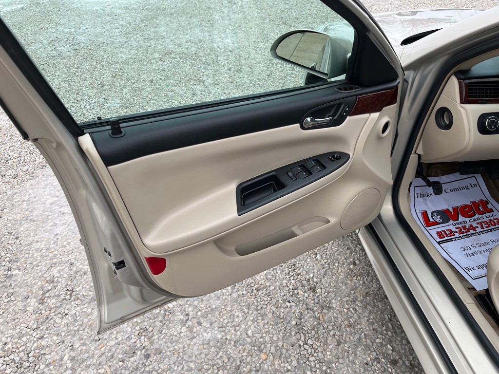 2011 Chevrolet Impala Image 9