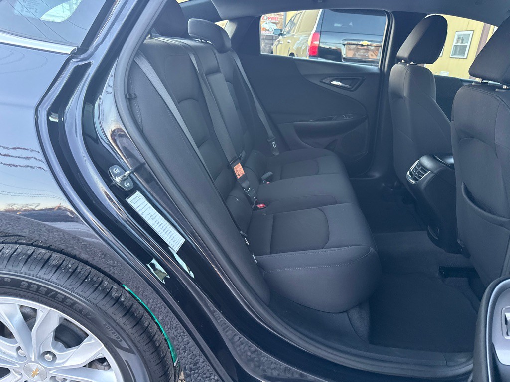 2023 Chevrolet Malibu Image 10