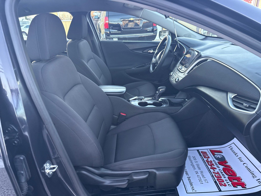 2023 Chevrolet Malibu Image 11