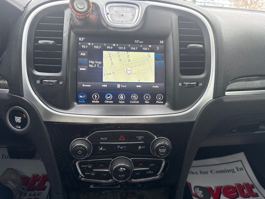 2019 Chrysler 300 Image 15