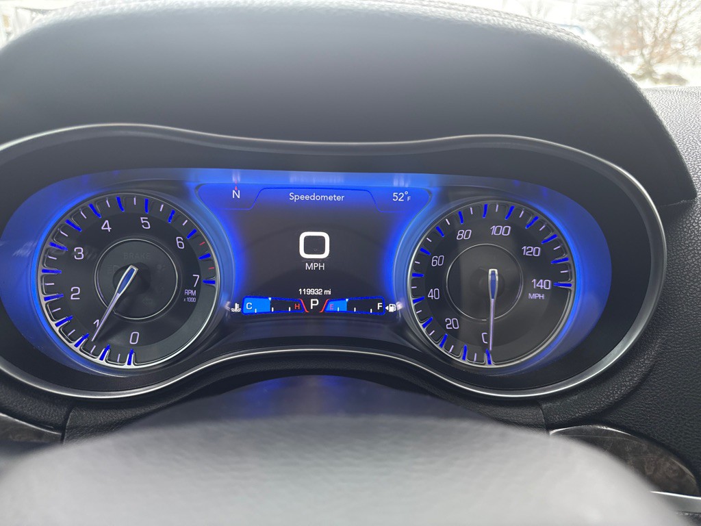 2019 Chrysler 300 Image 21