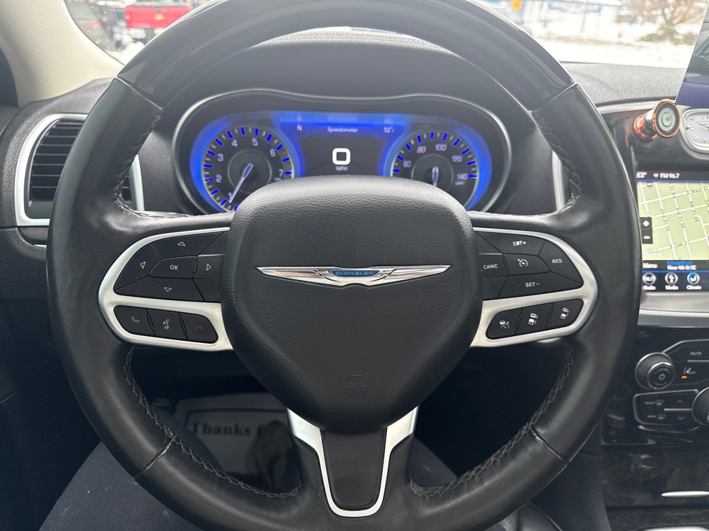 2019 Chrysler 300 Image 22