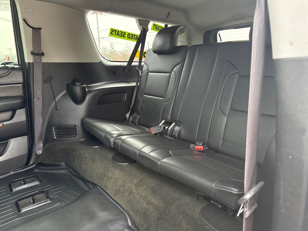 2017 Chevrolet Suburban Image 9