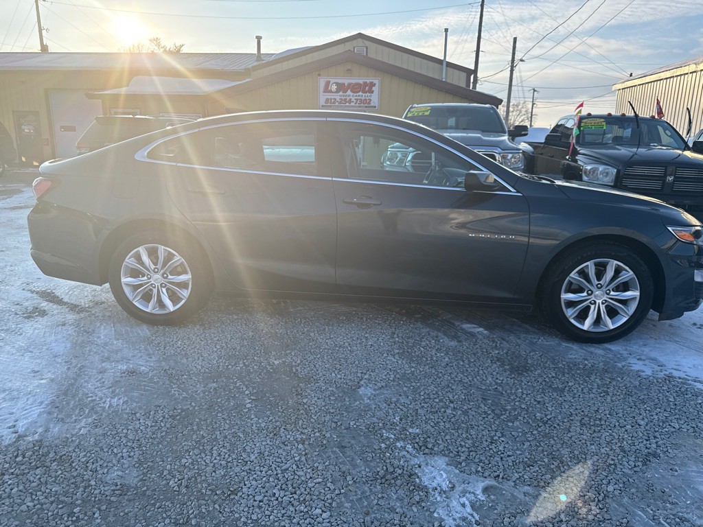 2021 Chevrolet Malibu Image 4
