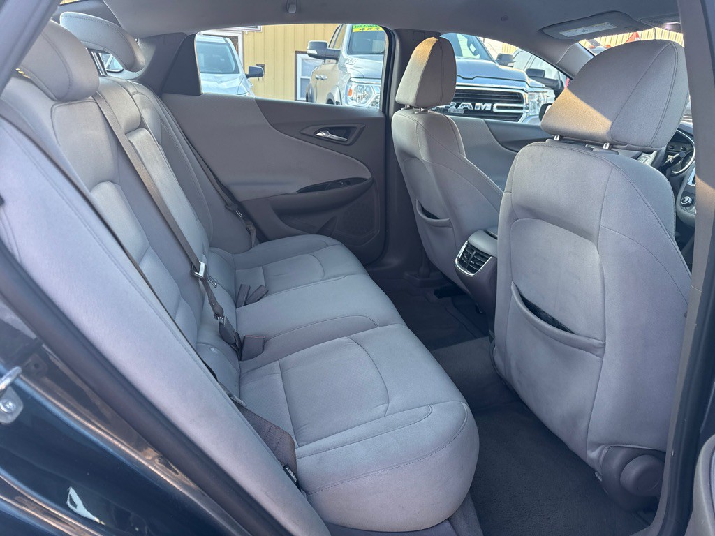 2021 Chevrolet Malibu Image 9