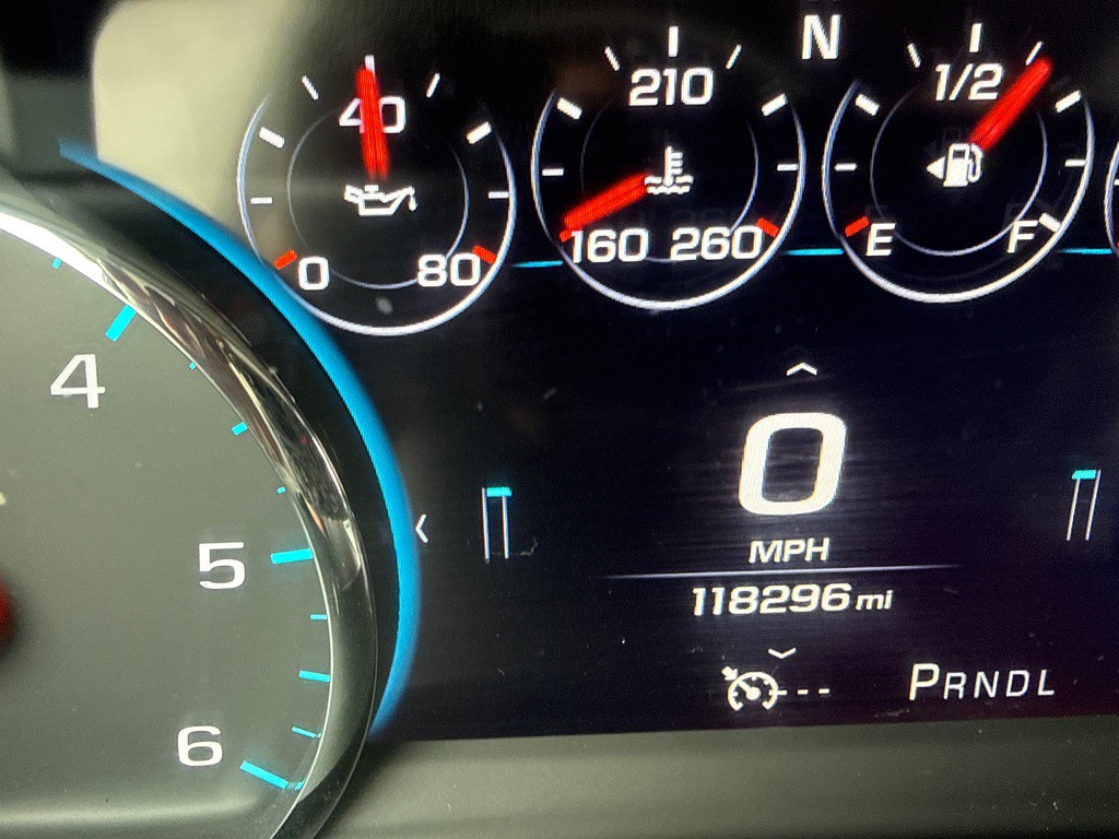 2017 Chevrolet Suburban Image 14