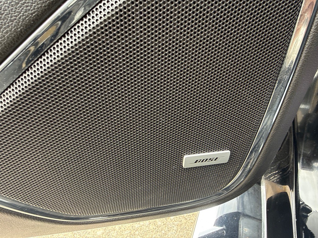 2017 Chevrolet Suburban Image 25