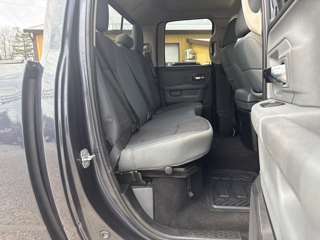 2015 RAM 1500 Image 10