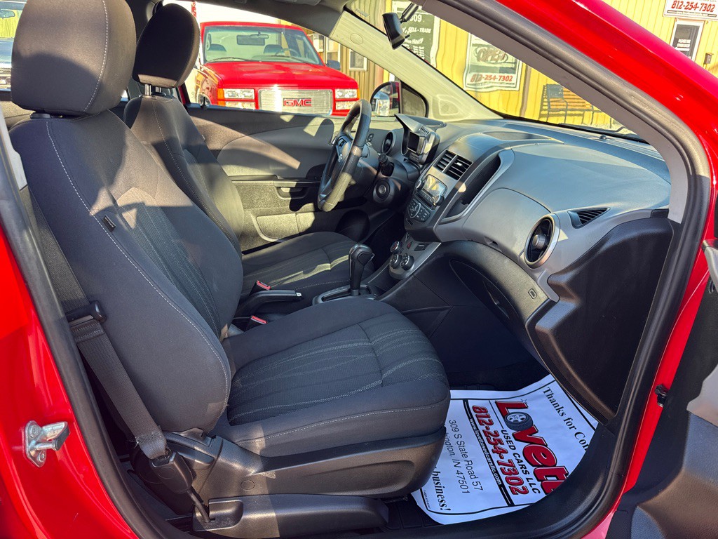 2015 Chevrolet Sonic Image 11