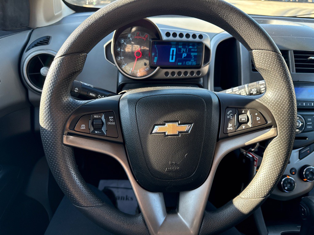 2015 Chevrolet Sonic Image 15