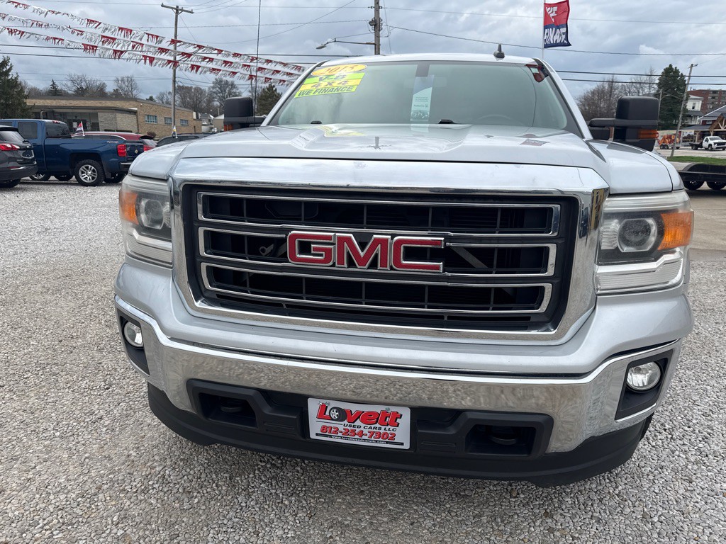 2015 GMC Sierra Image 2