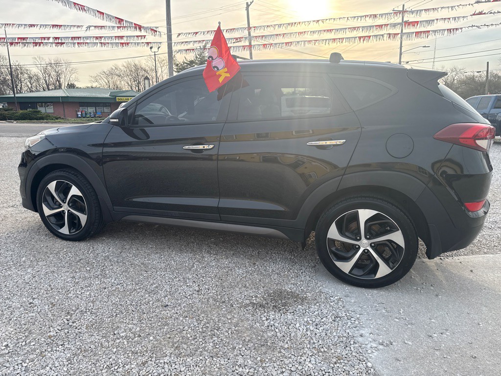 2016 Hyundai Tucson Image 8