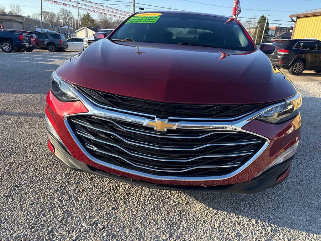 2021 Chevrolet Malibu Image 2