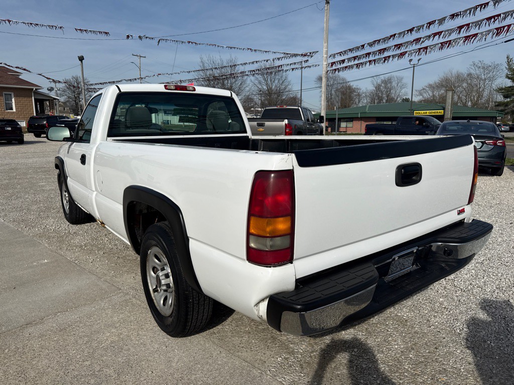 2006 GMC Sierra Image 9
