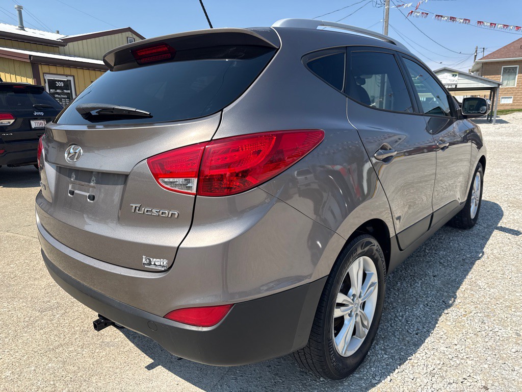 2012 Hyundai Tucson Image 5