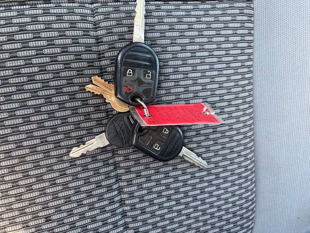 2014 Ford F-250 Image 28