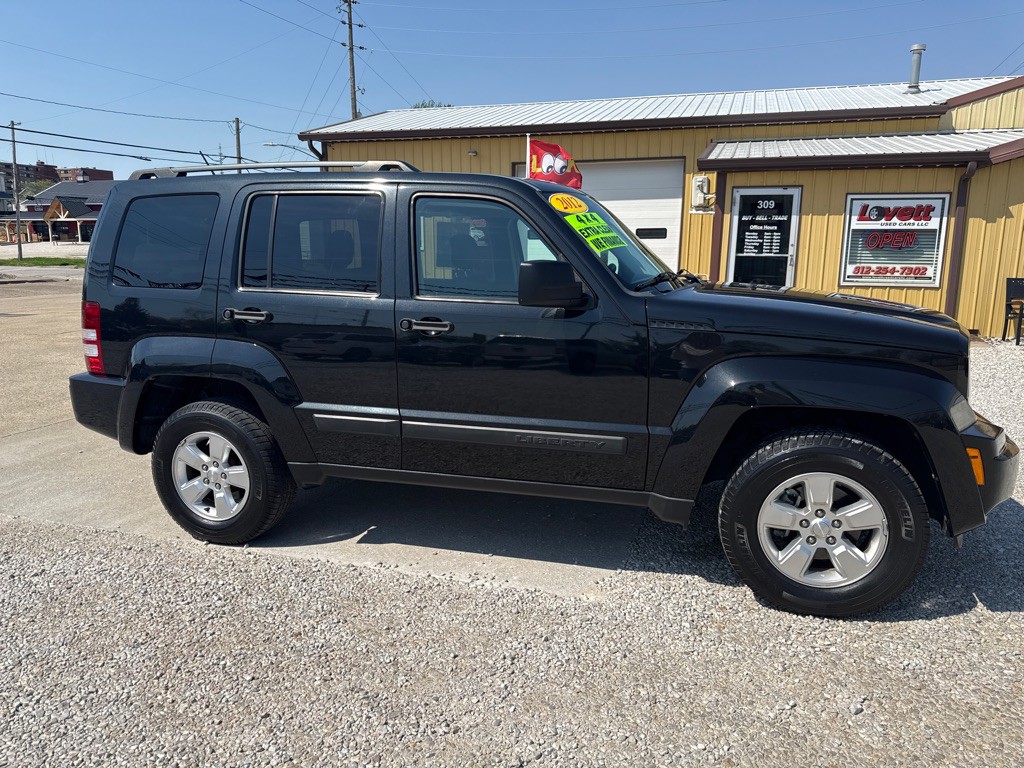 2012 Jeep Liberty Image 4