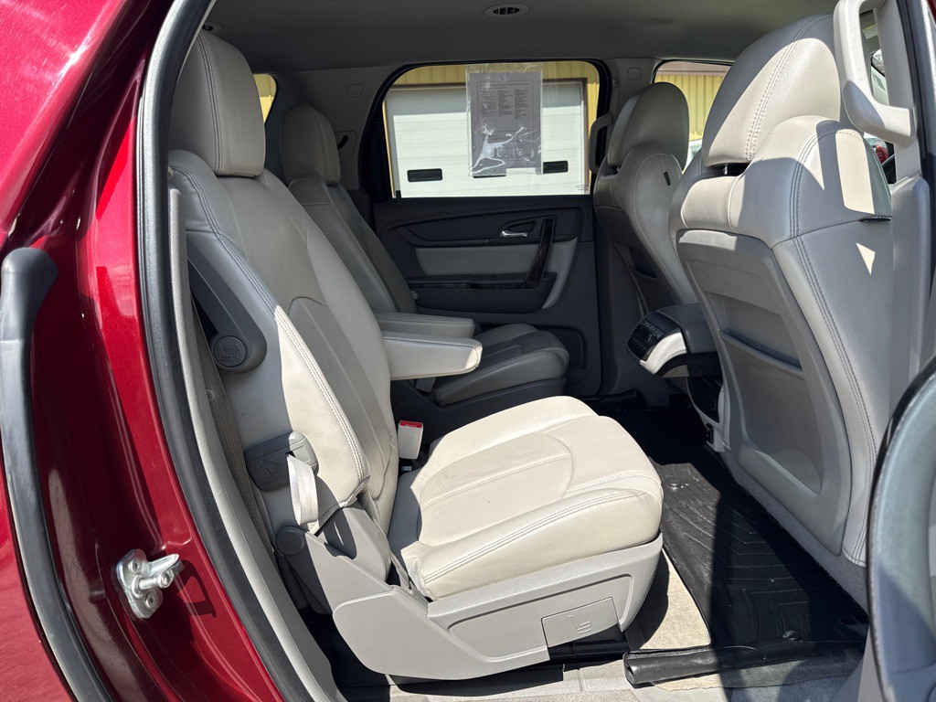 2016 GMC Acadia Image 13