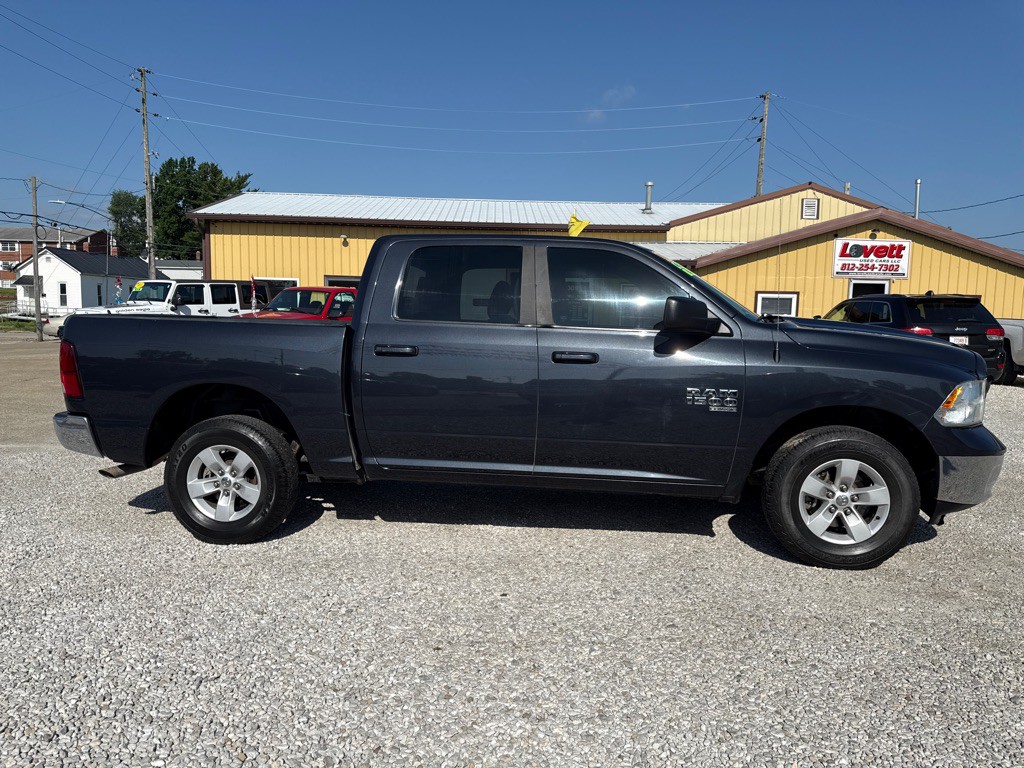 2021 RAM 1500 Image 2