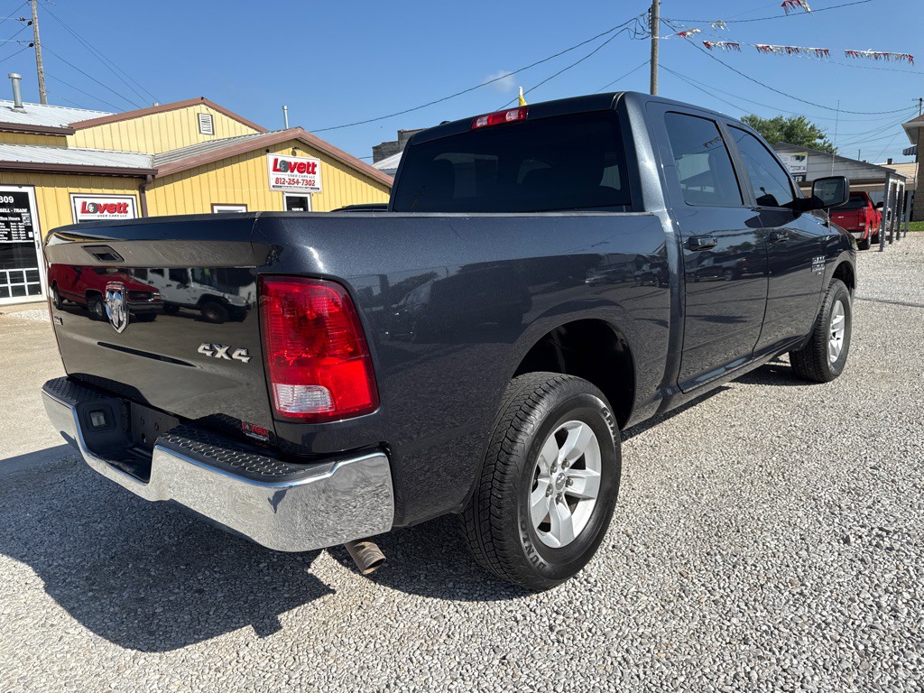 2021 RAM 1500 Image 3