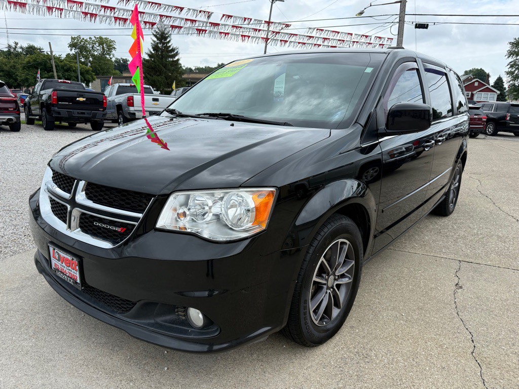 2017 Dodge Grand Caravan Image 1