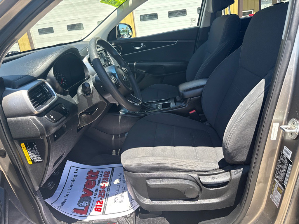 2017 Kia Sorento Image 9