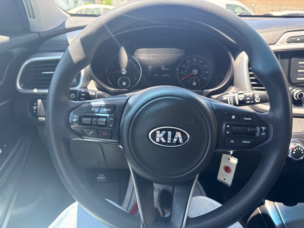 2017 Kia Sorento Image 13