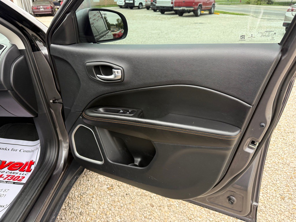 2020 Jeep Compass Image 7