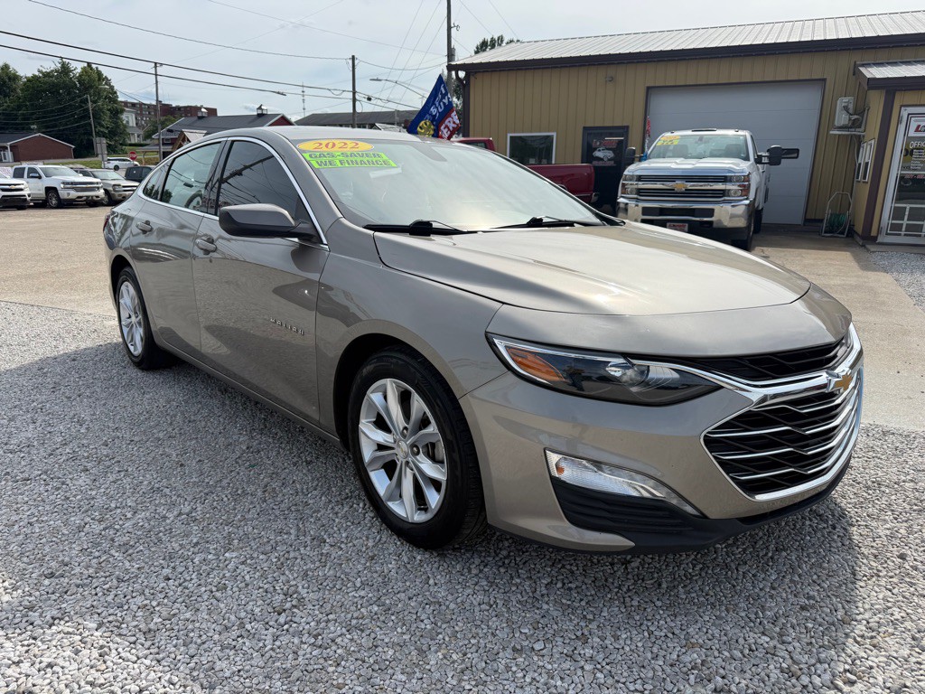 2022 Chevrolet Malibu Image 3