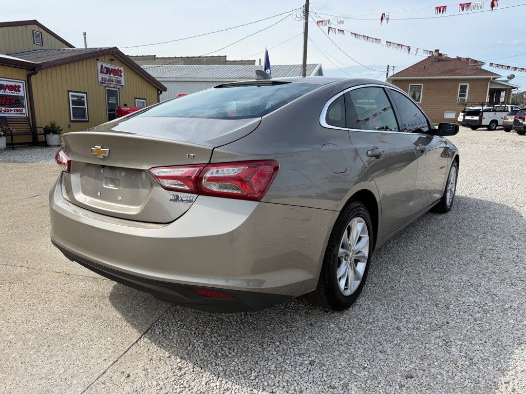 2022 Chevrolet Malibu Image 4