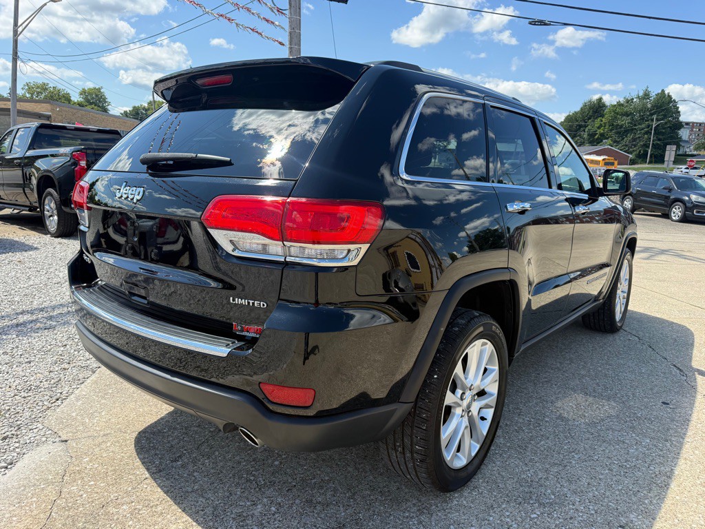 2017 Jeep Grand Cherokee Image 9