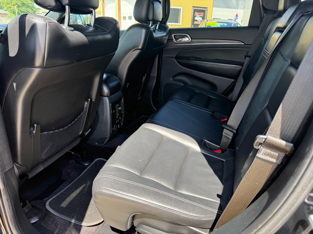 2017 Jeep Grand Cherokee Image 15