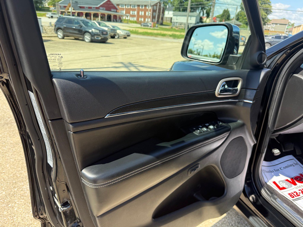 2017 Jeep Grand Cherokee Image 18
