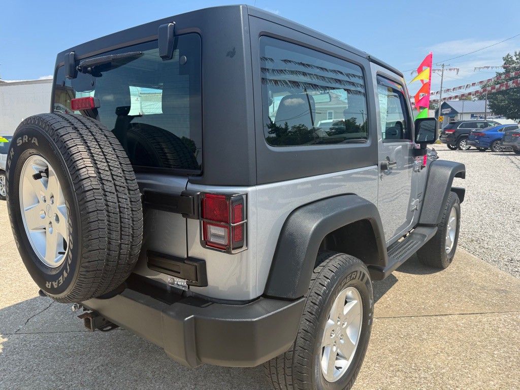 2014 Jeep Wrangler Image 9