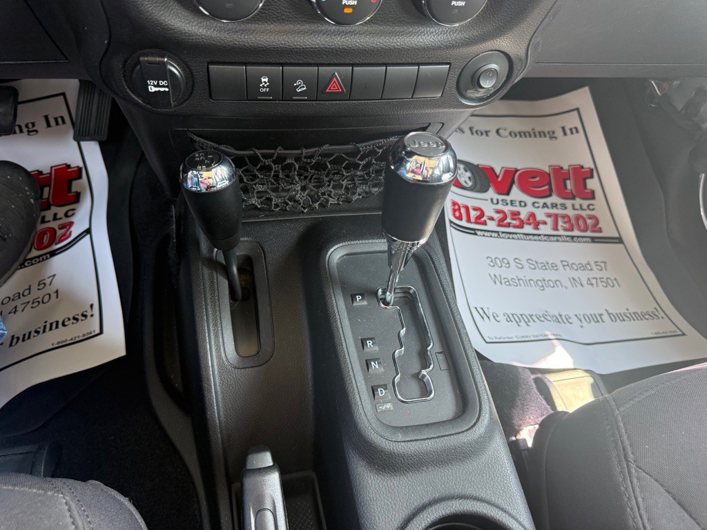 2014 Jeep Wrangler Image 18