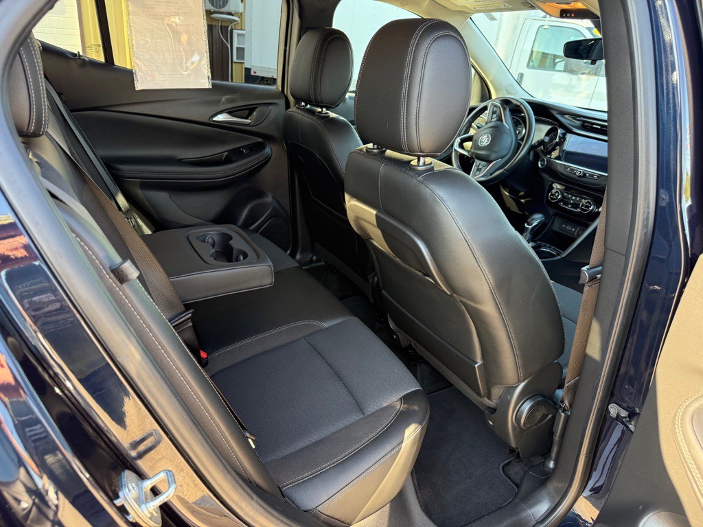 2021 Buick Enclave Image 7