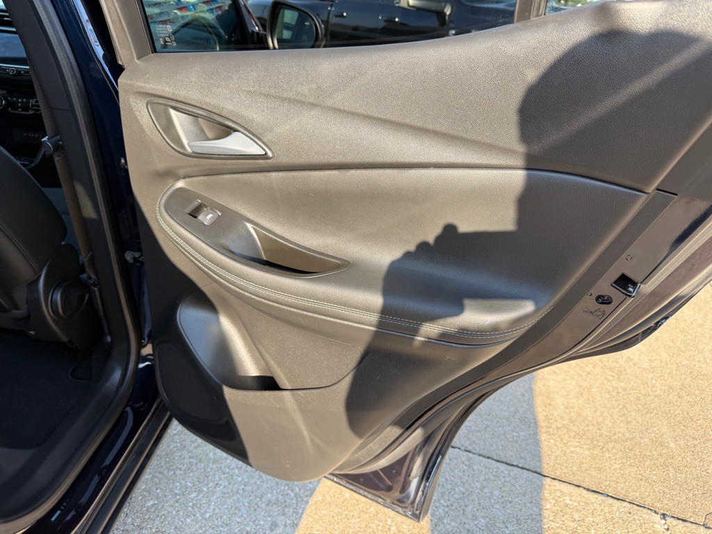 2021 Buick Enclave Image 9