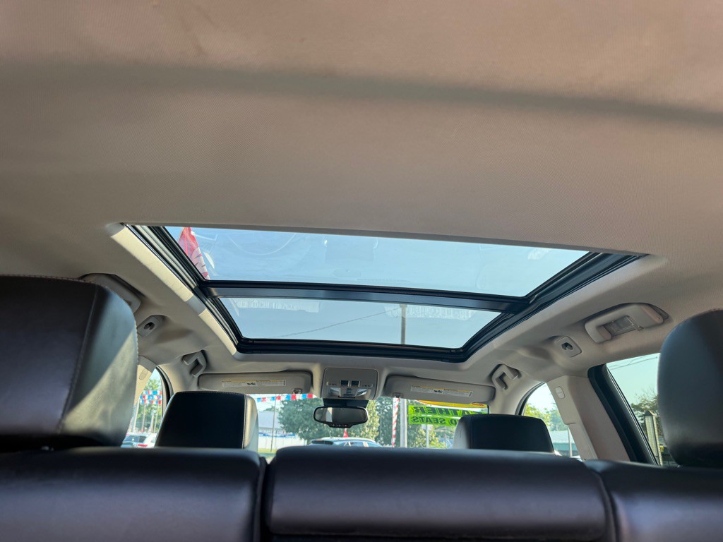 2012 Cadillac SRX Image 15