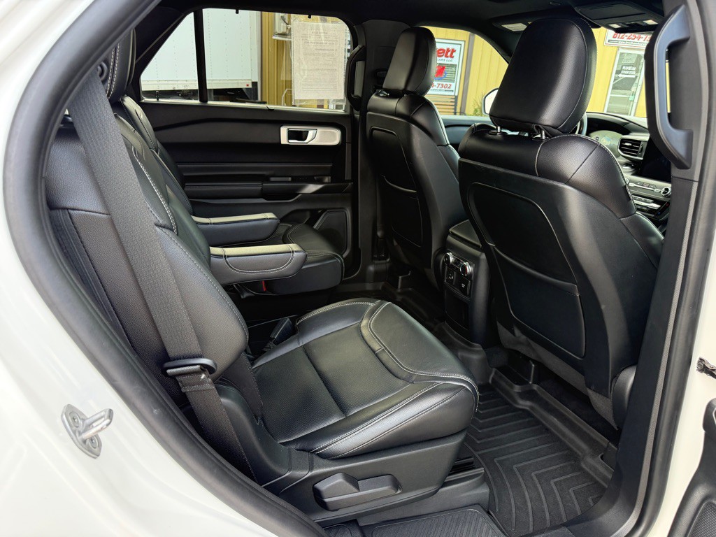 2020 Ford Explorer Image 9