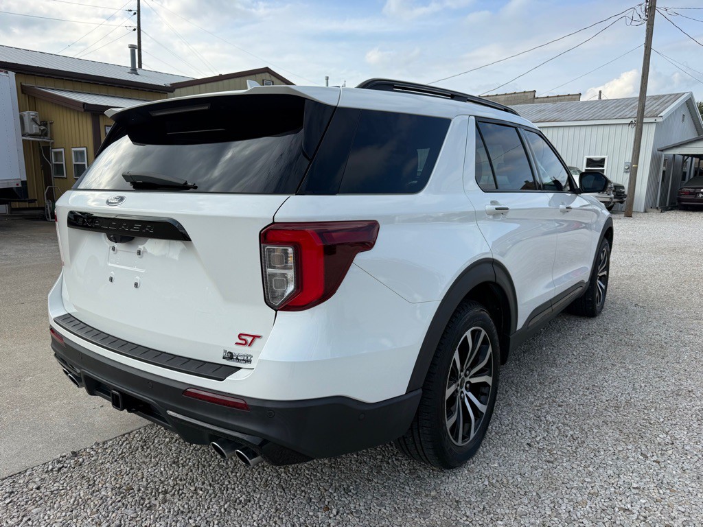 2020 Ford Explorer Image 14