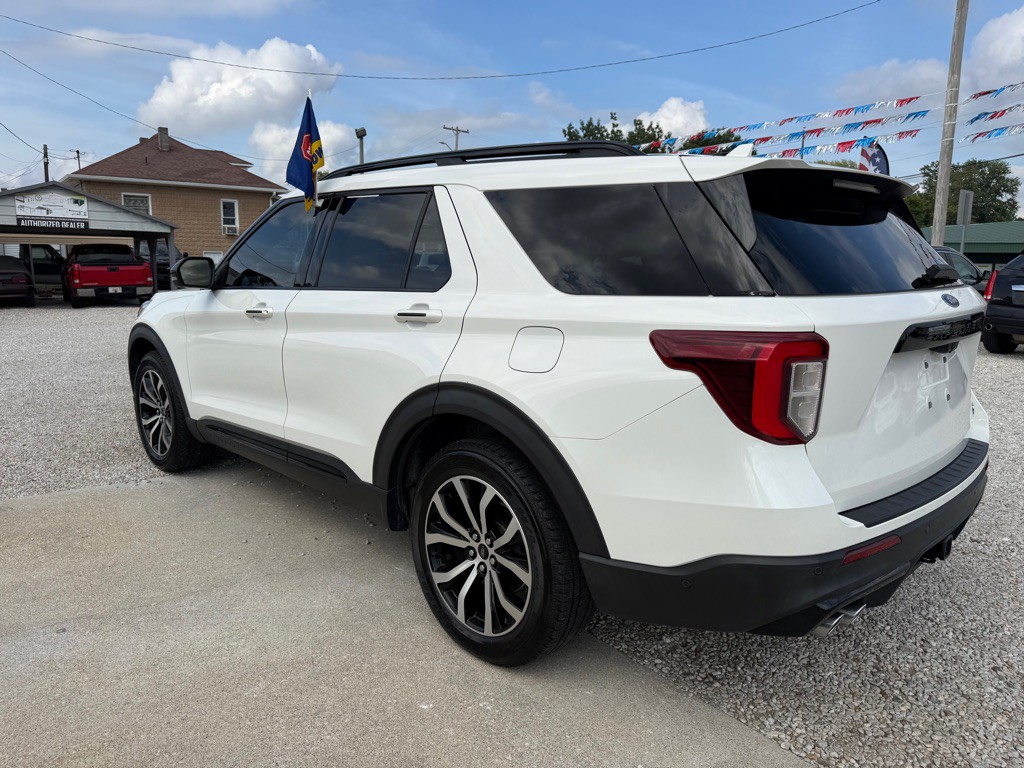 2020 Ford Explorer Image 20